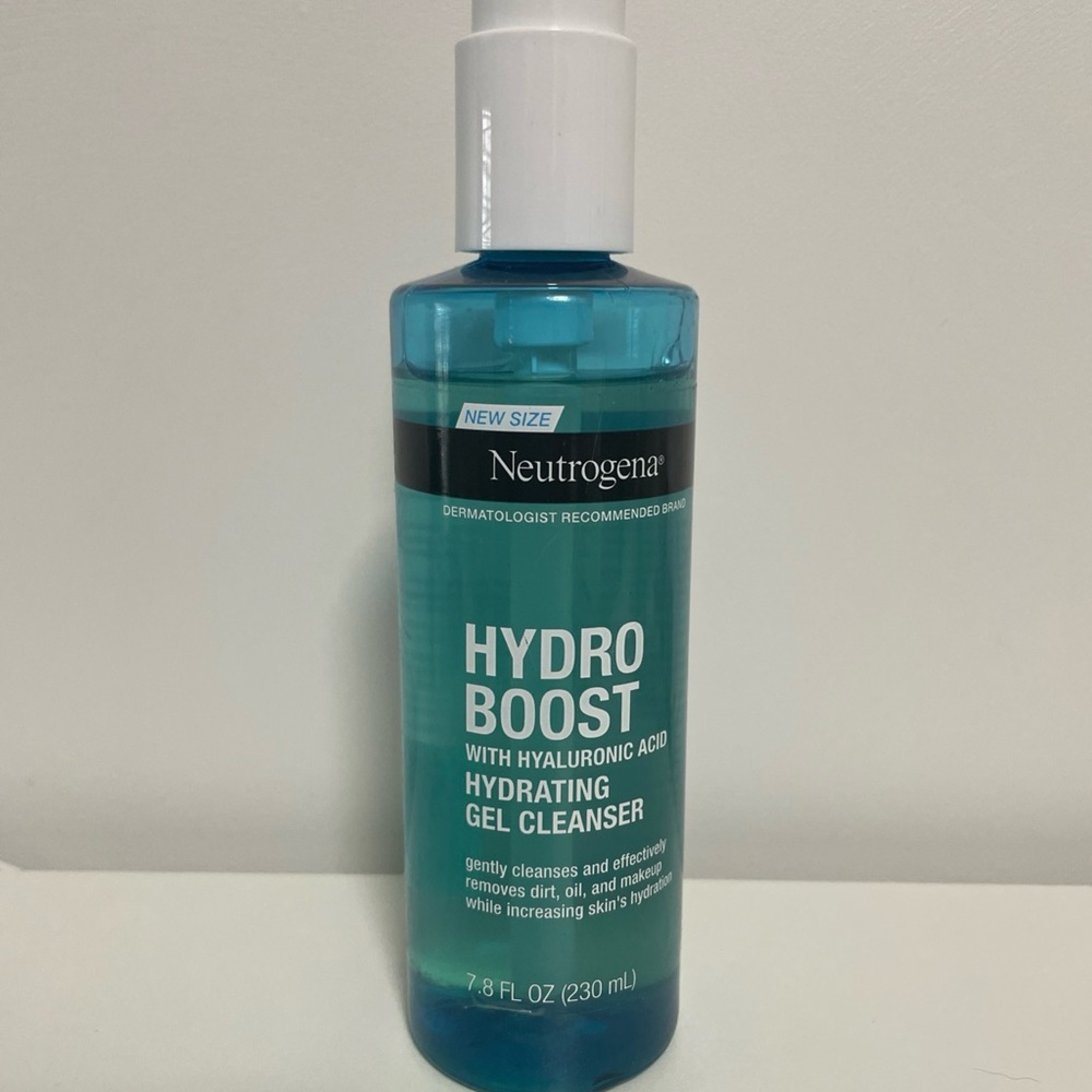 Neutrogena Hydro Boost Gel Cleanser with Hyaluronic Acid
